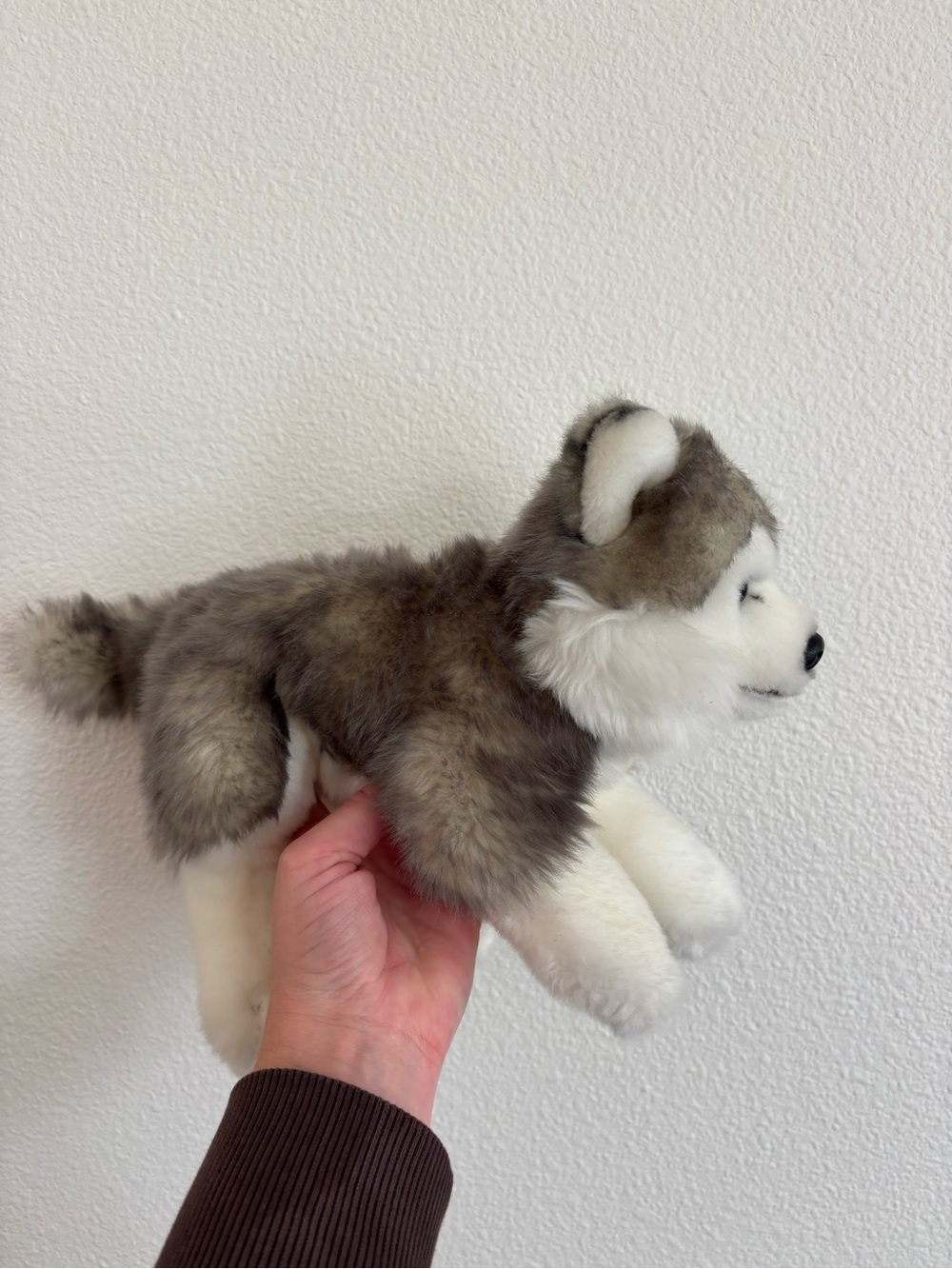 Toys R Us Animal Alley husky plush stuffed animal